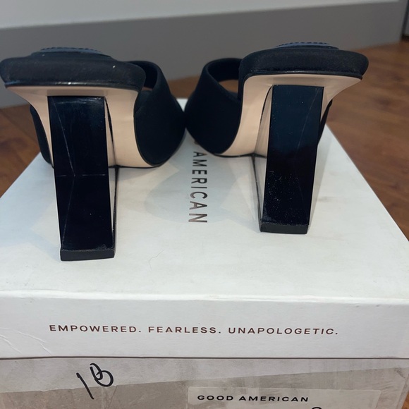 Good American NWT black neoprene clear wedges - Picture 3 of 6